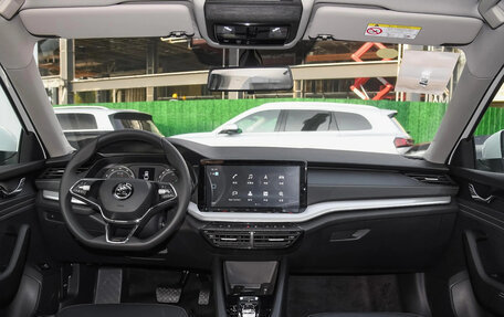 Skoda Octavia IV, 2025 год, 3 350 000 рублей, 12 фотография