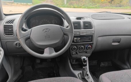 Hyundai Accent II, 2004 год, 350 000 рублей, 40 фотография