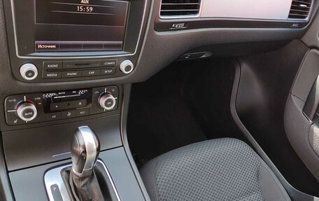 Volkswagen Touareg III, 2015 год, 2 320 000 рублей, 26 фотография