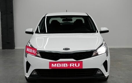 KIA Rio IV, 2022 год, 1 495 000 рублей, 2 фотография