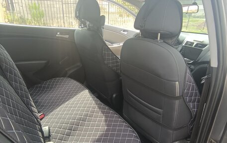 Hyundai Solaris II рестайлинг, 2014 год, 1 050 000 рублей, 12 фотография