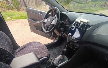 Hyundai Solaris II рестайлинг, 2014 год, 1 050 000 рублей, 11 фотография