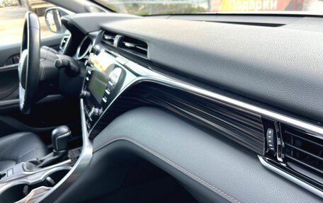 Toyota Camry, 2019 год, 3 190 000 рублей, 21 фотография