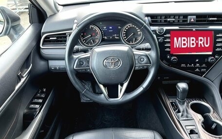 Toyota Camry, 2019 год, 3 190 000 рублей, 15 фотография