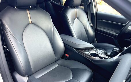 Toyota Camry, 2019 год, 3 190 000 рублей, 28 фотография