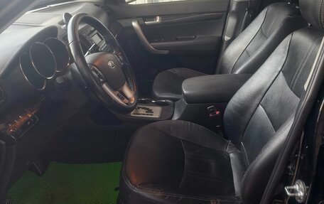 KIA Sorento II рестайлинг, 2011 год, 1 200 000 рублей, 13 фотография