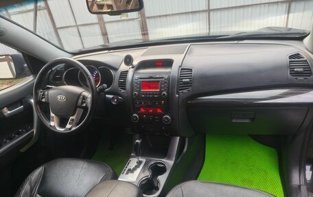 KIA Sorento II рестайлинг, 2011 год, 1 200 000 рублей, 21 фотография