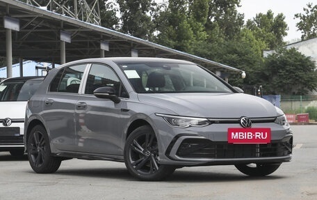 Volkswagen Golf VIII, 2022 год, 2 099 999 рублей, 3 фотография