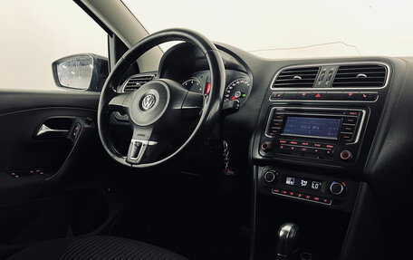 Volkswagen Polo VI (EU Market), 2013 год, 650 000 рублей, 10 фотография