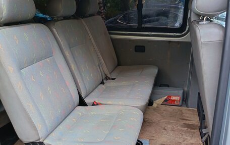 Volkswagen Transporter T5 рестайлинг, 2004 год, 1 100 000 рублей, 8 фотография