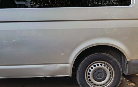 Volkswagen Transporter T5 рестайлинг, 2004 год, 1 100 000 рублей, 11 фотография