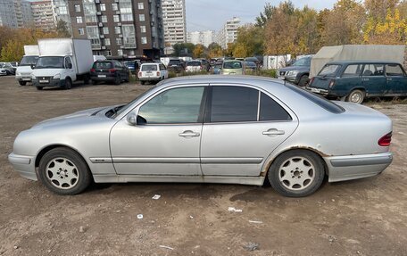 Mercedes-Benz E-Класс, 2000 год, 250 000 рублей, 3 фотография