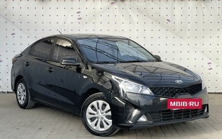 KIA Rio IV, 2021 год, 1 800 000 рублей, 2 фотография