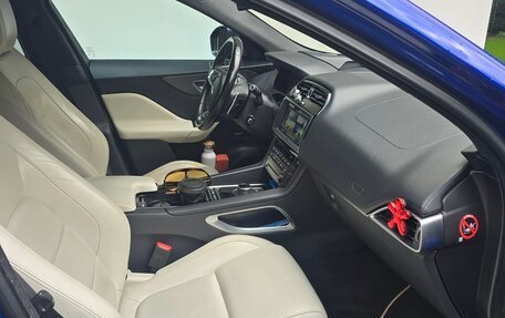 Jaguar F-Pace, 2016 год, 3 900 000 рублей, 7 фотография