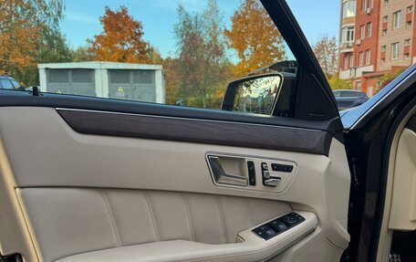 Mercedes-Benz E-Класс, 2015 год, 2 650 000 рублей, 11 фотография