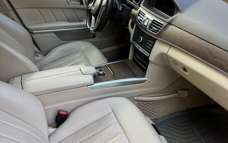 Mercedes-Benz E-Класс, 2015 год, 2 650 000 рублей, 22 фотография
