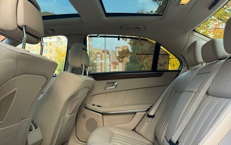 Mercedes-Benz E-Класс, 2015 год, 2 650 000 рублей, 18 фотография