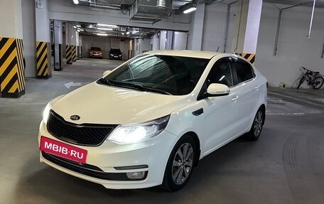 KIA Rio III рестайлинг, 2015 год, 1 249 000 рублей, 2 фотография