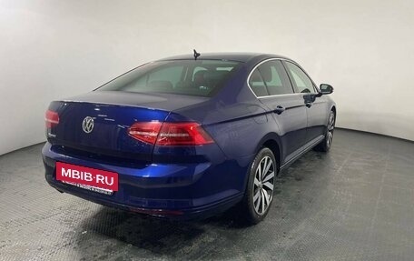 Volkswagen Passat B8 рестайлинг, 2019 год, 1 820 000 рублей, 4 фотография
