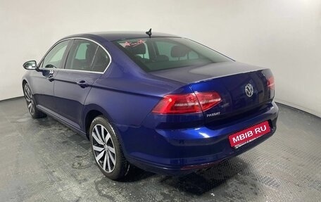 Volkswagen Passat B8 рестайлинг, 2019 год, 1 820 000 рублей, 6 фотография