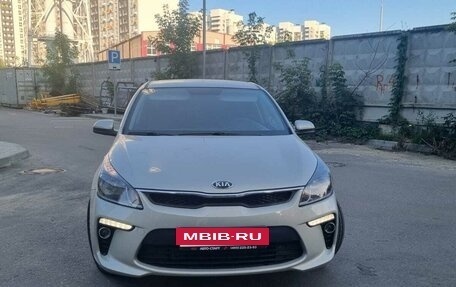 KIA Rio IV, 2018 год, 1 760 000 рублей, 2 фотография