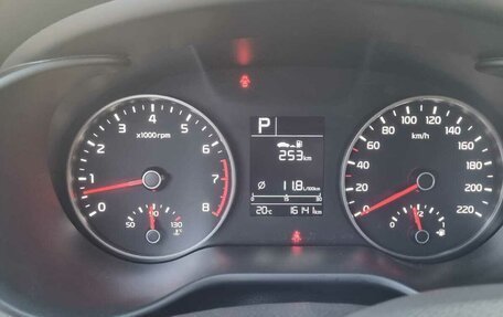 KIA Rio IV, 2018 год, 1 760 000 рублей, 9 фотография
