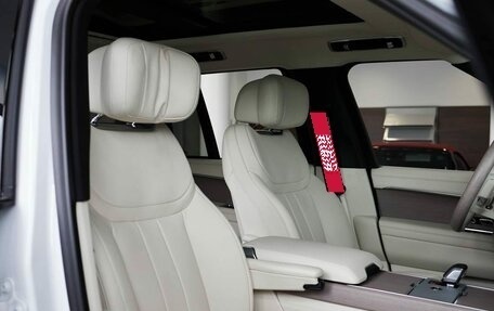 Land Rover Range Rover IV рестайлинг, 2025 год, 24 700 000 рублей, 8 фотография