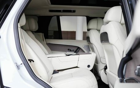 Land Rover Range Rover IV рестайлинг, 2025 год, 24 700 000 рублей, 12 фотография