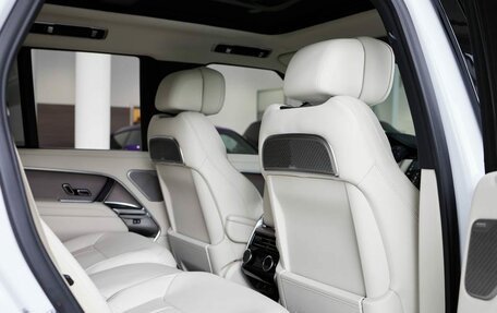 Land Rover Range Rover IV рестайлинг, 2025 год, 24 700 000 рублей, 13 фотография