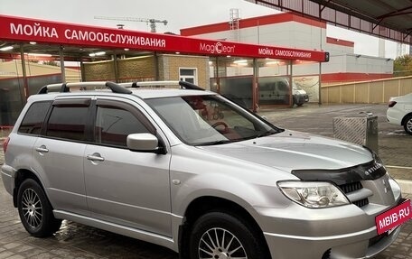 Mitsubishi Outlander III рестайлинг 3, 2007 год, 620 000 рублей, 4 фотография