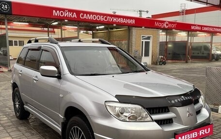 Mitsubishi Outlander III рестайлинг 3, 2007 год, 620 000 рублей, 3 фотография