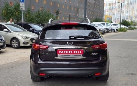 Infiniti QX70, 2013 год, 1 950 000 рублей, 4 фотография