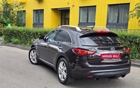 Infiniti QX70, 2013 год, 1 950 000 рублей, 7 фотография