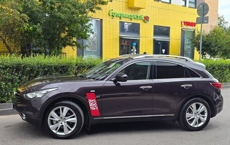Infiniti QX70, 2013 год, 1 950 000 рублей, 6 фотография