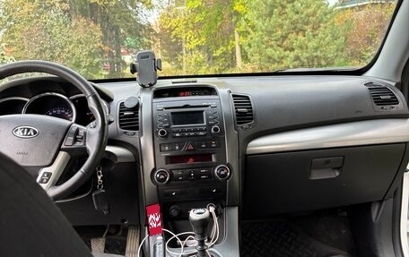 KIA Sorento II рестайлинг, 2011 год, 970 000 рублей, 17 фотография