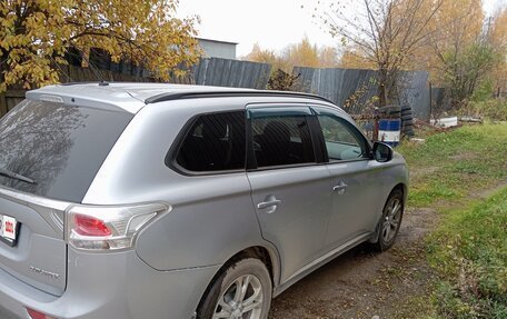 Mitsubishi Outlander III рестайлинг 3, 2012 год, 1 250 000 рублей, 4 фотография