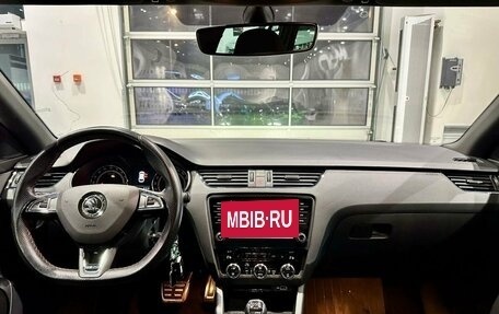 Skoda Octavia RS, 2019 год, 2 525 000 рублей, 16 фотография