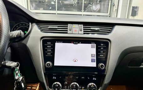 Skoda Octavia RS, 2019 год, 2 525 000 рублей, 18 фотография