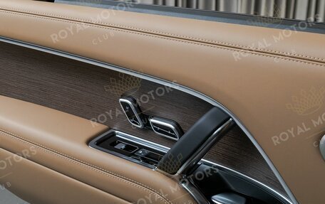 Land Rover Range Rover IV рестайлинг, 2025 год, 28 490 000 рублей, 19 фотография