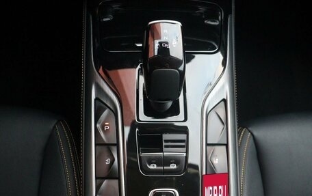 FAW Bestune T77, 2022 год, 1 999 000 рублей, 11 фотография