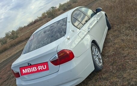 BMW 3 серия, 2006 год, 900 000 рублей, 3 фотография