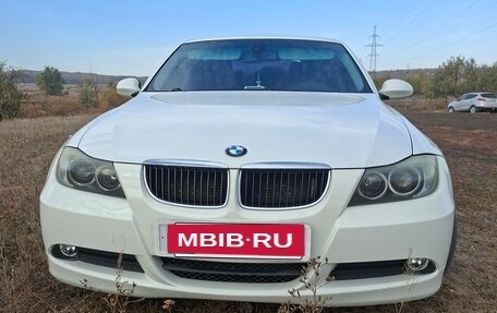 BMW 3 серия, 2006 год, 900 000 рублей, 2 фотография