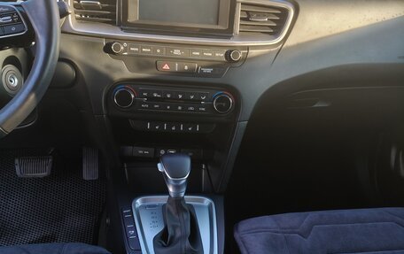 KIA cee'd III, 2019 год, 2 050 000 рублей, 27 фотография