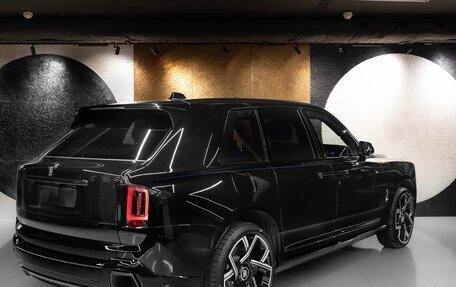 Rolls-Royce Cullinan, 2025 год, 75 000 000 рублей, 4 фотография