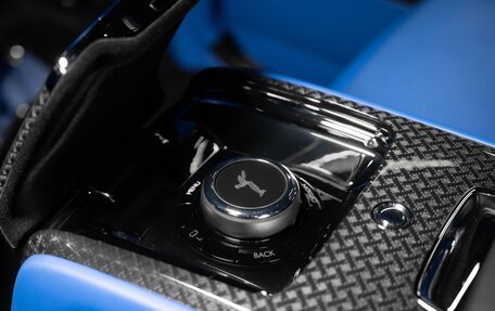 Rolls-Royce Cullinan, 2025 год, 75 000 000 рублей, 29 фотография