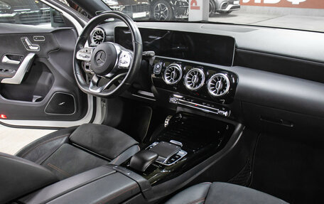 Mercedes-Benz A-Класс AMG, 2019 год, 3 998 000 рублей, 11 фотография