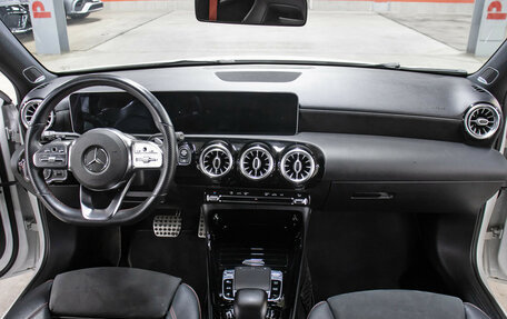 Mercedes-Benz A-Класс AMG, 2019 год, 3 998 000 рублей, 15 фотография