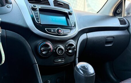 Hyundai Solaris II рестайлинг, 2012 год, 750 000 рублей, 10 фотография