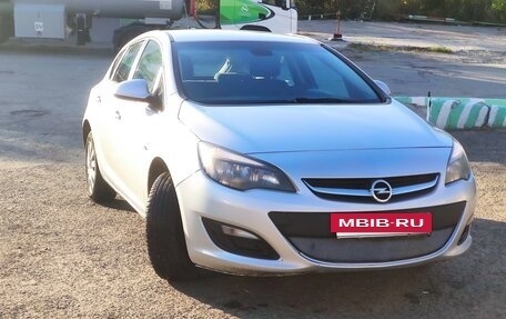 Opel Astra J, 2013 год, 850 000 рублей, 8 фотография