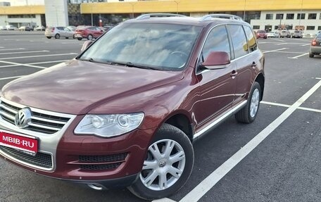 Volkswagen Touareg III, 2009 год, 1 350 000 рублей, 1 фотография